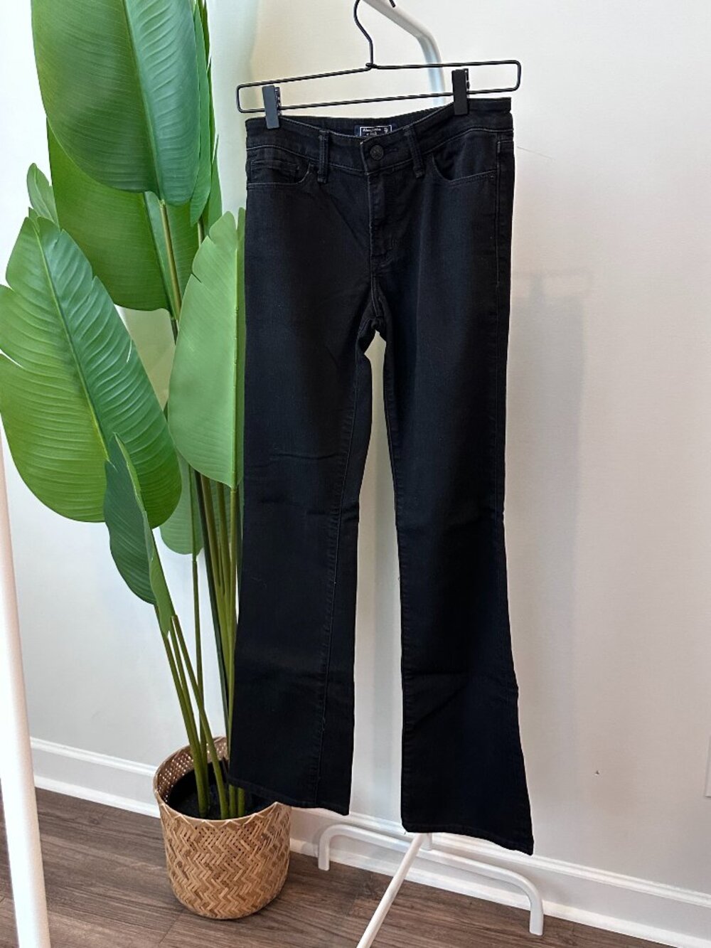 Abercrombie & Fitch Harper Low Rise Skinny Boot Black Size 25/0R